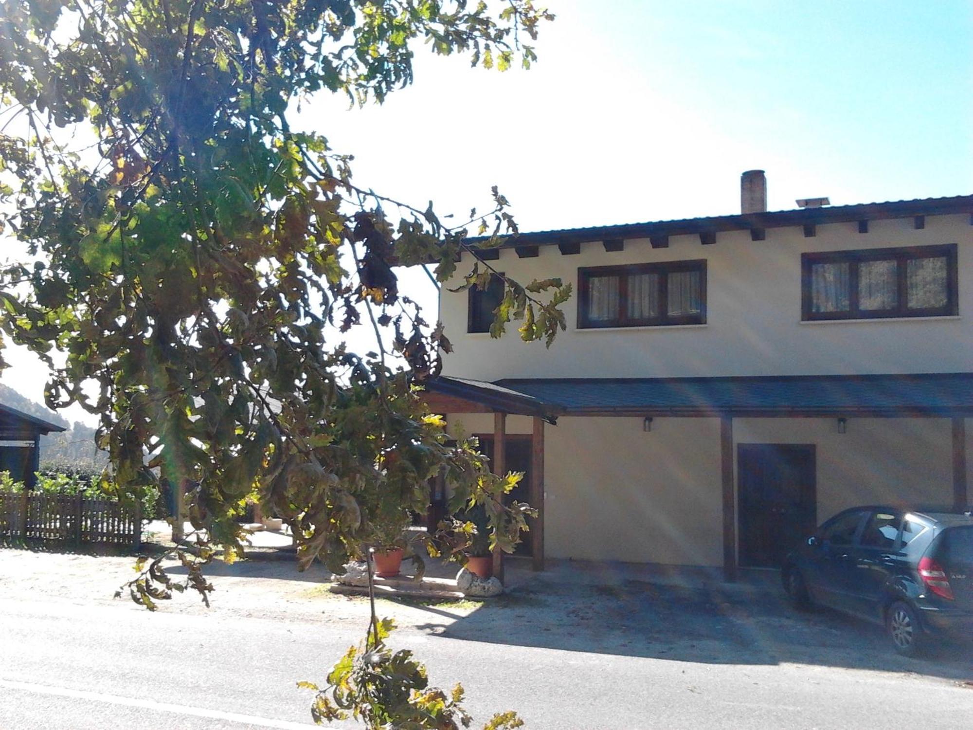 Agrihotel Papaya San Pietro Apostolo Exterior foto
